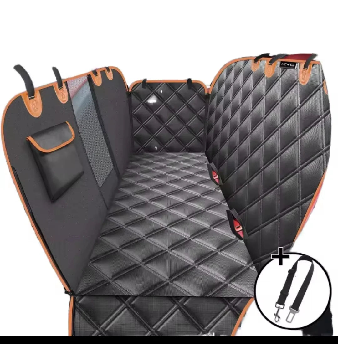Back Seat Extender : Transform your back seat into a safe, spacious dog lounge.